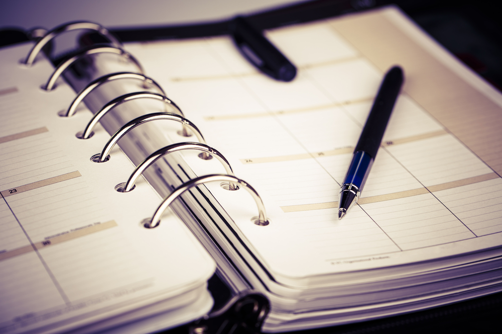 Aanbestedingsrecht: geen wezenlijke wijziging door niet halen deadline